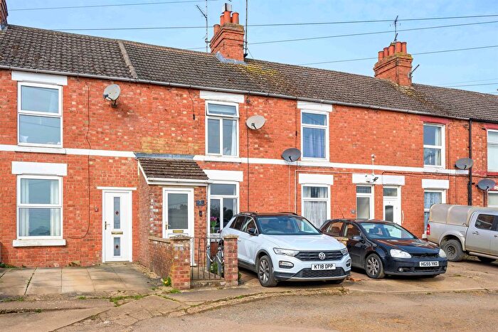 2 Bedroom Terraced House For Sale In Coronation Avenue, Rothwell, Kettering, NN14