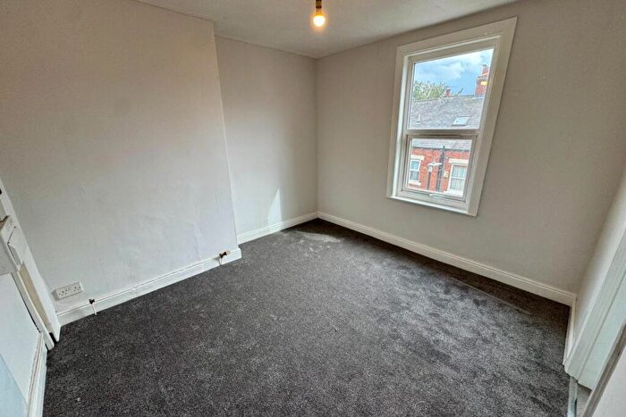 1 Bedroom Flat To Rent In Methley Drive, Chapel Allerton, LS7