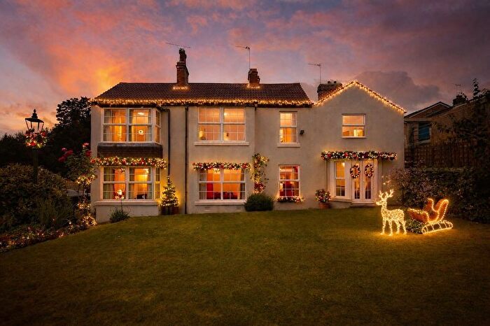 4 Bedroom Property For Sale In Water Lane, Pontefract, WF8