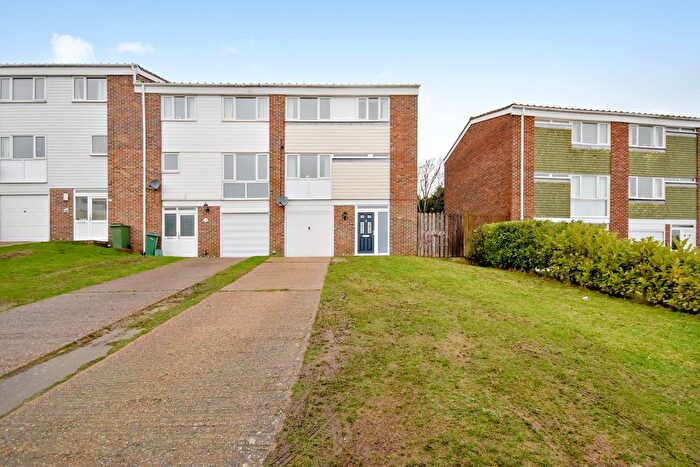 3 Bedroom Terraced House For Sale In Oxenden Road, Folkestone, CT20