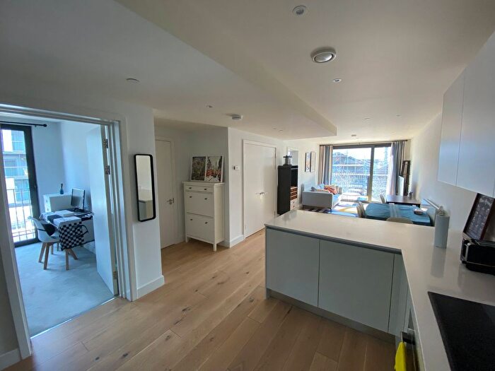 2 Bedroom Flat To Rent In Barracks Court, Major Draper Street, SE18