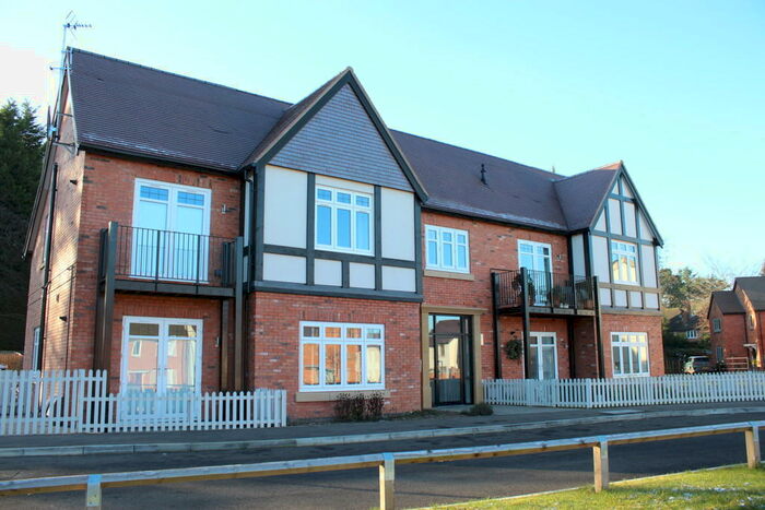 2 Bedroom Apartment To Rent In Hampton Green, Hampton-in-arden, B92