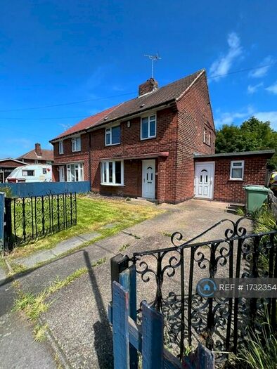 3 Bedroom Semi-Detached House To Rent In Dale Close, Langwith, Mansfield, NG20