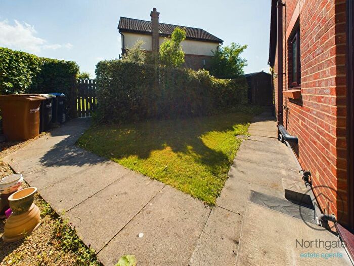 2 Bedroom Detached House For Sale In Brafferton Close, Newton Aycliffe, DL5