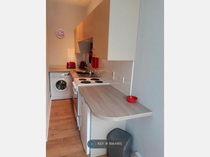1 Bedroom Flat To Rent In George St, Ayr, KA8