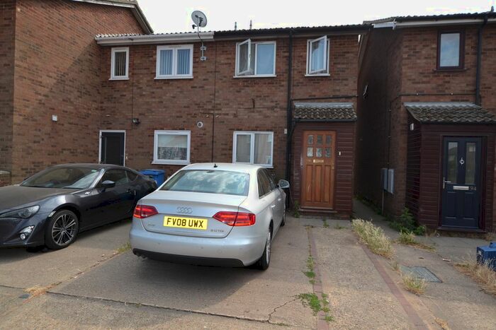 3 Bedroom Semi-Detached House To Rent In Sandy Hill Lane, Ipswich, IP3