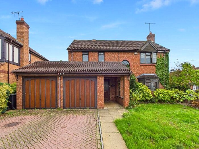 4 Bedroom Detached House For Sale In Primrose Crescent, St Peters, Worcester, WR5