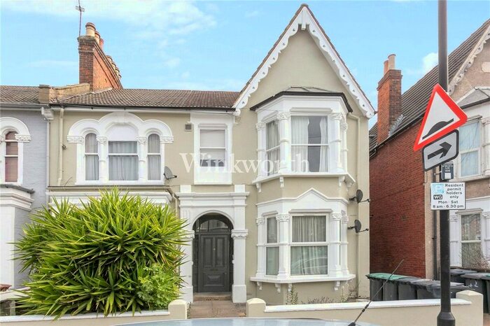 1 Bedroom Flat To Rent In Langham Road, London, N15