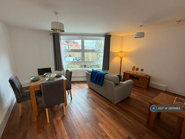 1 Bedroom Flat To Rent In Akenside Road, London, NW3