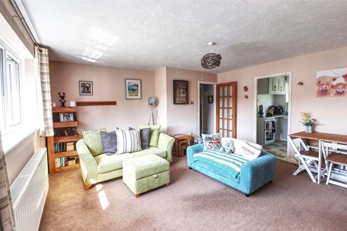 2 Bedroom Apartment For Sale In Capstone Court, Ilfracombe, Devon, EX34