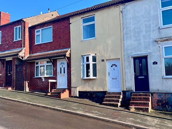 3 Bedroom Terraced House To Rent In Bird Street, Dudley, DY3