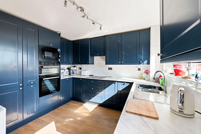 3 Bedroom Semi-Detached House For Sale In Friars Way, Dover, CT16