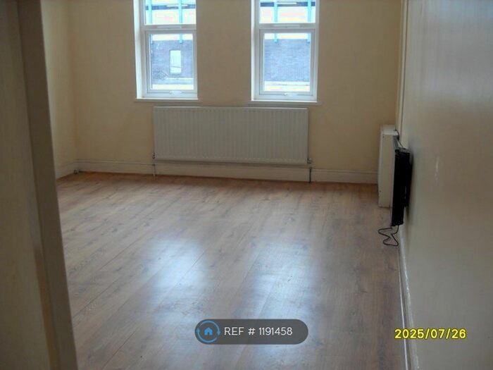 2 Bedroom Flat To Rent In Alcester Road South, Birmingham, B14