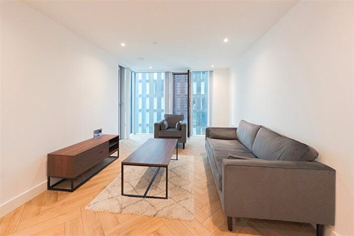 1 Bedroom Apartment For Sale In Victoria Residence, Crown Street, M15