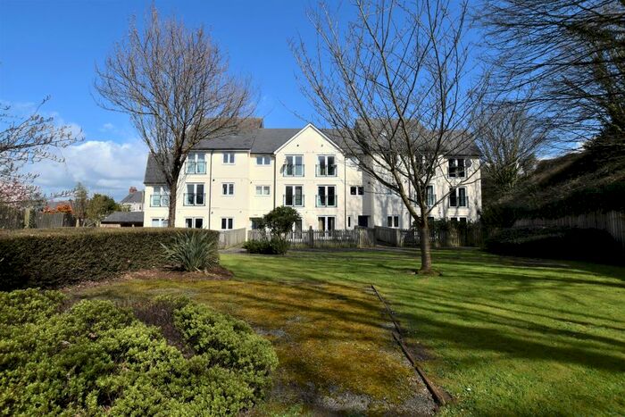 3 Bedroom Flat To Rent In Aspley Court, Siding Road, Mutley, PL4