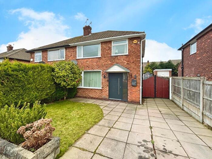 3 Bedroom Semi Detached House For Sale In Canberra Road, Bramhall, SK7