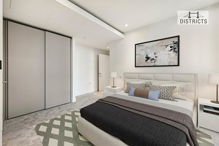 2 Bedroom Apartment To Rent In Harcourt Tower, Marsh Wall, E14