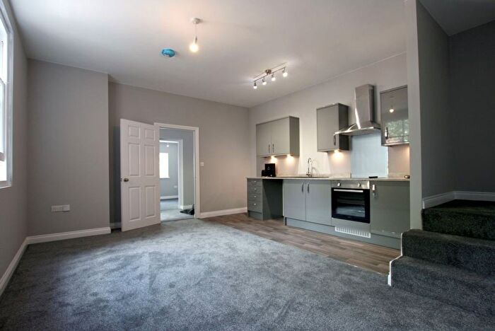 2 Bedroom Property To Rent In Spa Road, Gloucester, GL1