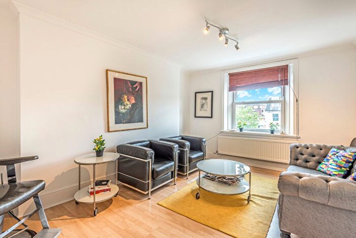 1 Bedroom Flat To Rent In Haverstock Hill, Belsize Park, London, NW3
