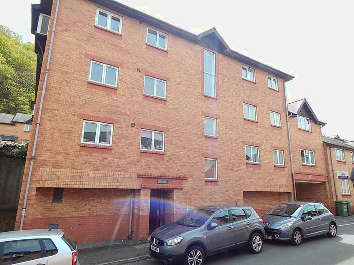 1 Bedroom Apartment To Rent In Saerlys, Mount Street, Bangor, LL57