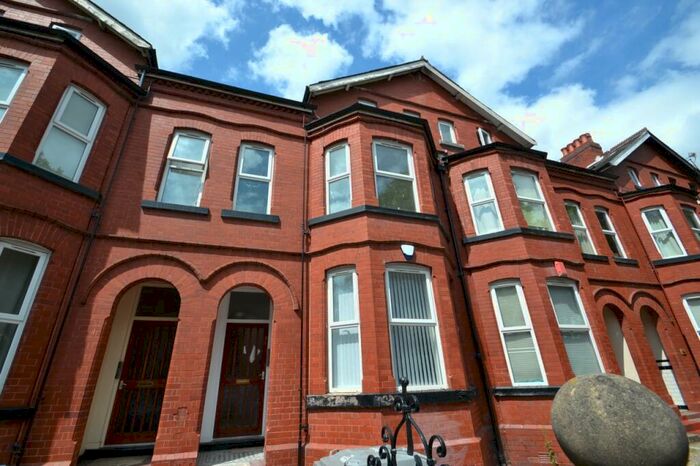 2 Bedroom Flat To Rent In Northumberland Road, Old Trafford, Manchester, M16