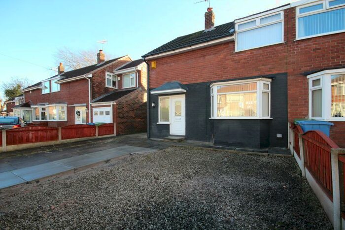 3 Bedroom Semi-Detached House To Rent In Elmtree Close, Liverpool, L12