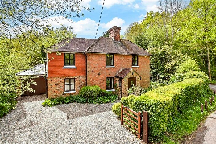 4 Bedroom Detached House For Sale In Harbourne Lane, High Halden, Ashford, Kent, TN26