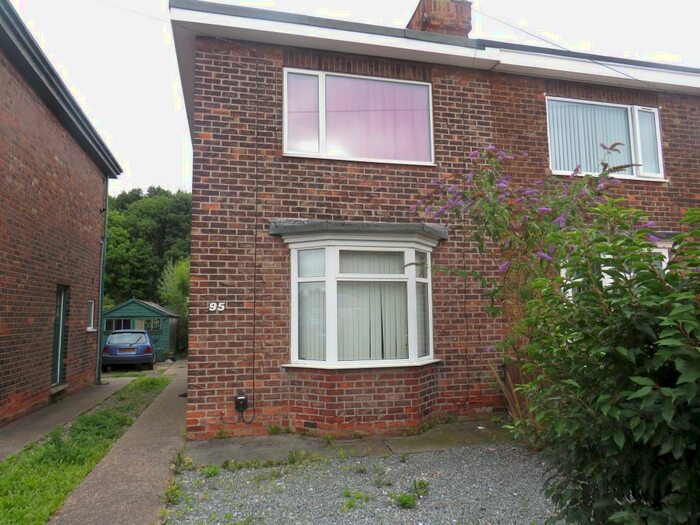 2 Bedroom End Of Terrace House To Rent In Ormerod Road, Hull, HU5