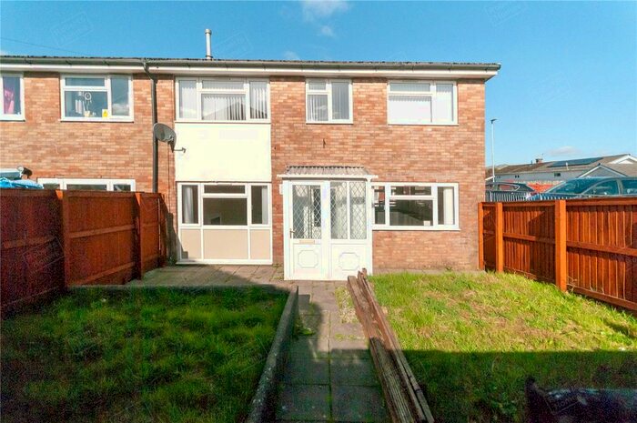 3 Bedroom End Of Terrace House To Rent In Penybryn, Ystradgynlais, Swansea, SA9