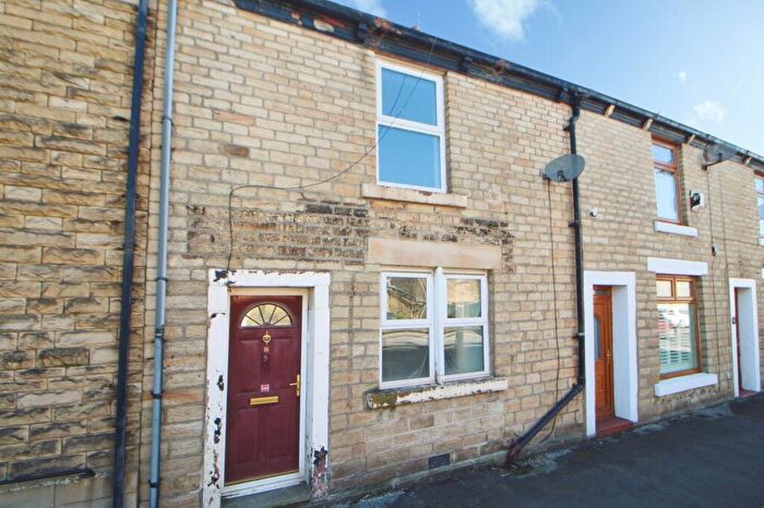 2 Bedroom Terraced House For Sale In Charlestown Road, Glossop, Derbyshire, SK13
