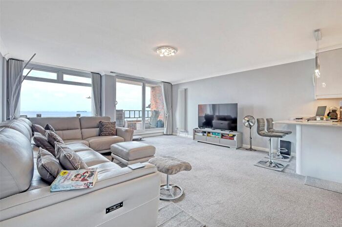 2 Bedroom Apartment For Sale In Faversham Lodge, Eastern Esplanade, Thorpe Bay, Essex, SS1