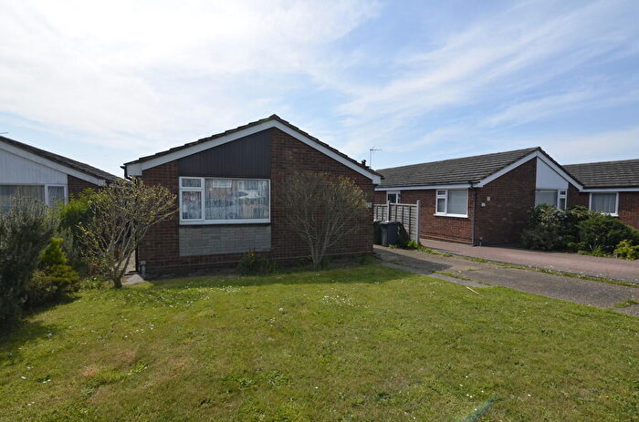 3 Bedroom Detached Bungalow For Sale In Dovedale, Felixstowe, IP11
