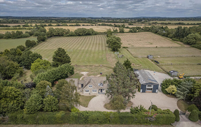 6 Bedroom Detached House For Sale In Buckland Road Bampton, Oxfordshire, OX18