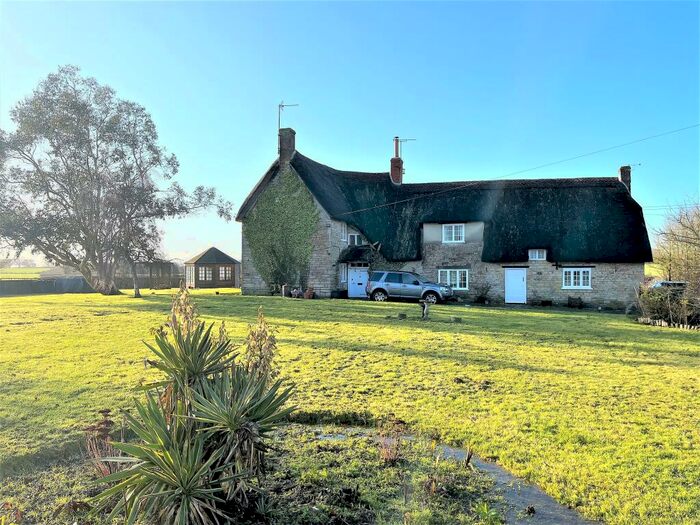 3 Bedroom Farm House To Rent In Great House Farm, Stour Row, SP7