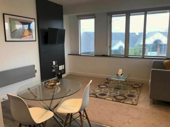 1 Bedroom Flat To Rent In New Augustus Street, Bradford, BD1