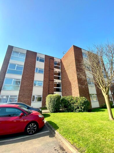 1 Bedroom Flat To Rent In Park Road, Beckenham, BR3