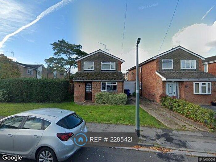 3 Bedroom Detached House To Rent In Aldebury Road, Maidenhead, SL6