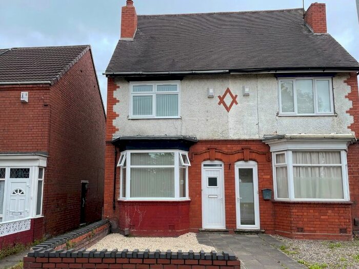 3 Bedroom Semi-Detached House To Rent In Bushbury Road, Wolverhampton, WV10