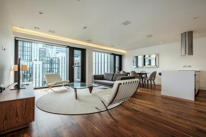 3 Bedroom Flat To Rent In Wood Street, London, EC2Y