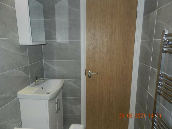1 Bedroom Apartment To Rent In Cyril Crescent, Roath, CF24