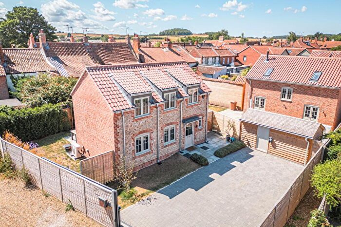 2 Bedroom Detached House For Sale In Immaculately Presented Home In Burnham Market, PE31