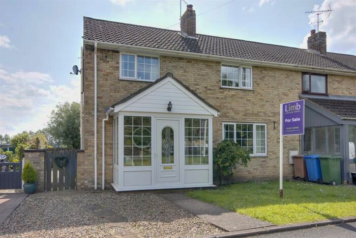 3 Bedroom End Of Terrace House For Sale In Beck Road, Everthorpe, HU15