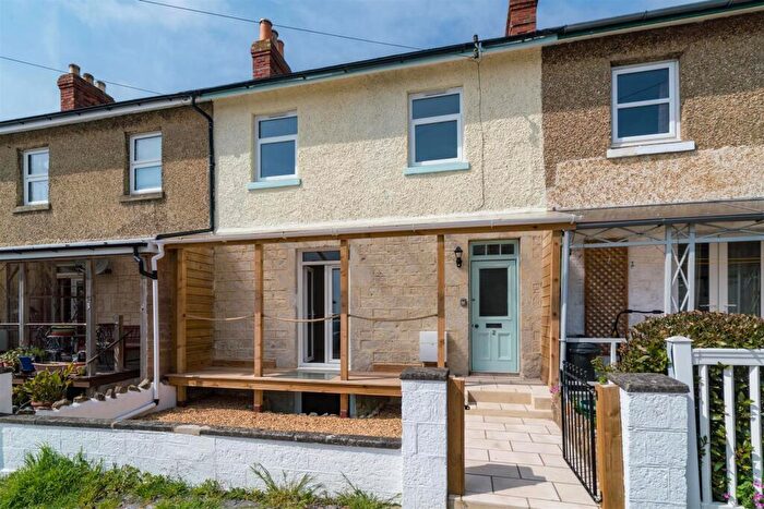 4 Bedroom Terraced House To Rent In Kent Road, Ventnor, PO38