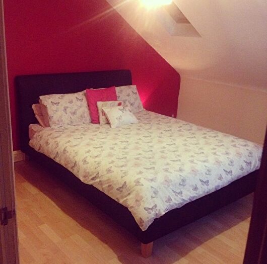 2 Bedroom Flat To Rent In Kremlin Drive, Liverpool, L13