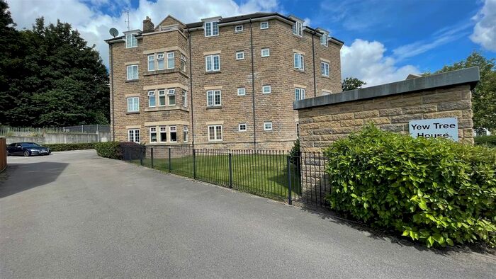 2 Bedroom Flat To Rent In Longlands, Idle, Bradford, BD10