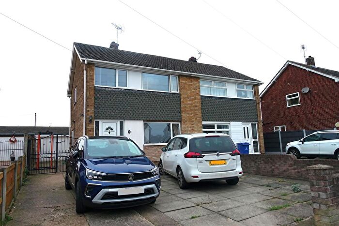 3 Bedroom Semi-Detached House To Rent In Cheriton Avenue, Adwick-Le-Street, Doncaster, DN6