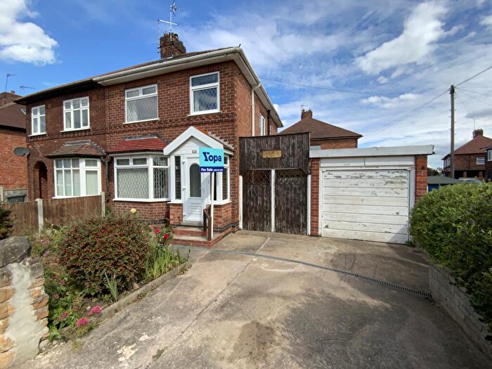 3 Bedroom Semi-Detached House For Sale In Maple Avenue, Nottingham, NG9