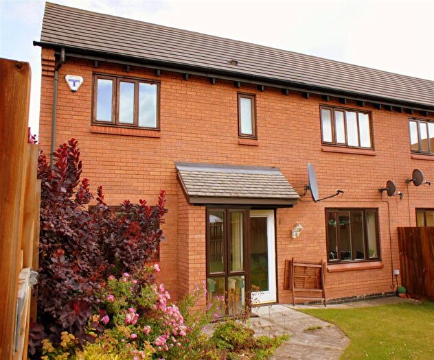3 Bedroom Semi-Detached House To Rent In Swanwick Lane, Broughton, Milton Keynes, MK10