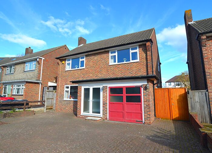 3 Bedroom Detached House For Sale In Rennets Close, Eltham Heights, SE9