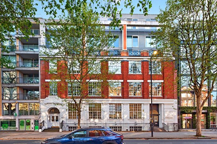 Studio To Rent In Waterloo Road, London, SE1